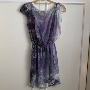NWT Studio M - Beautiful purple/lilac print dress